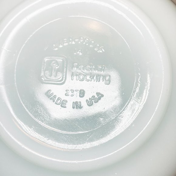 Vintage Anchor Hocking Milk Glass Bowl Swirl Gold Trim - Picture 6 of 7